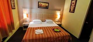 Гостевой дом Гостевой дом на Волге Рыбинск двухместный номер с кроватью king-size-1