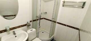 Гостевой дом Гостевой дом на Волге Рыбинск Улучшенный двухместный номер-2